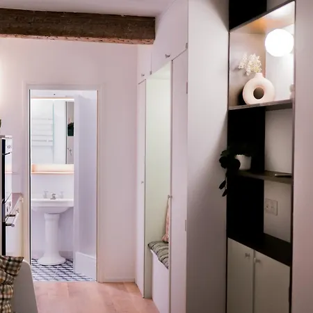 Apartment Tiny Au Coeur De Narbonne